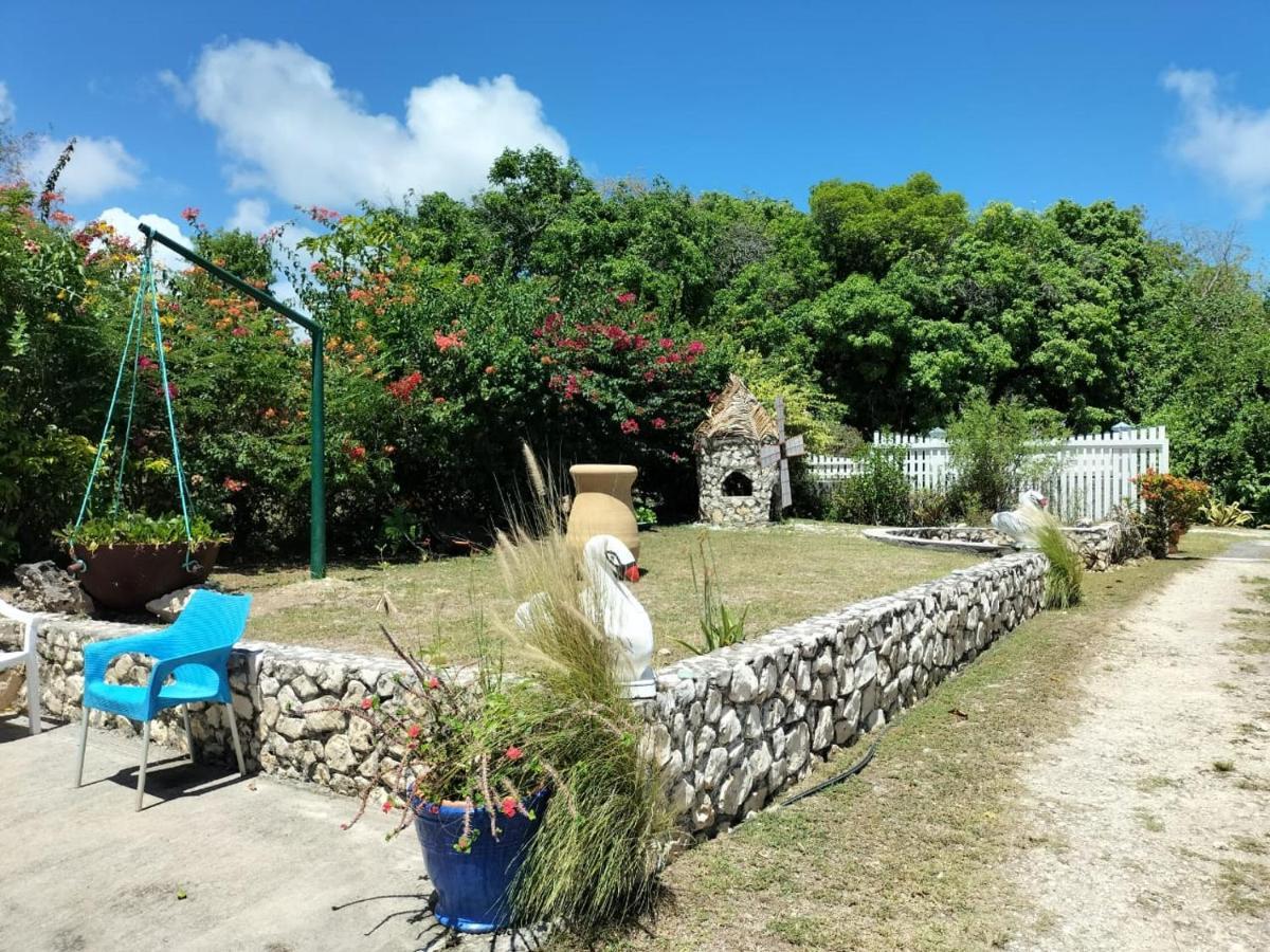 La Melodie Des Oiseaux Grand-Bourg  Exterior foto